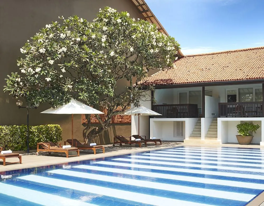 Jetwing Blue Hotel Negombo