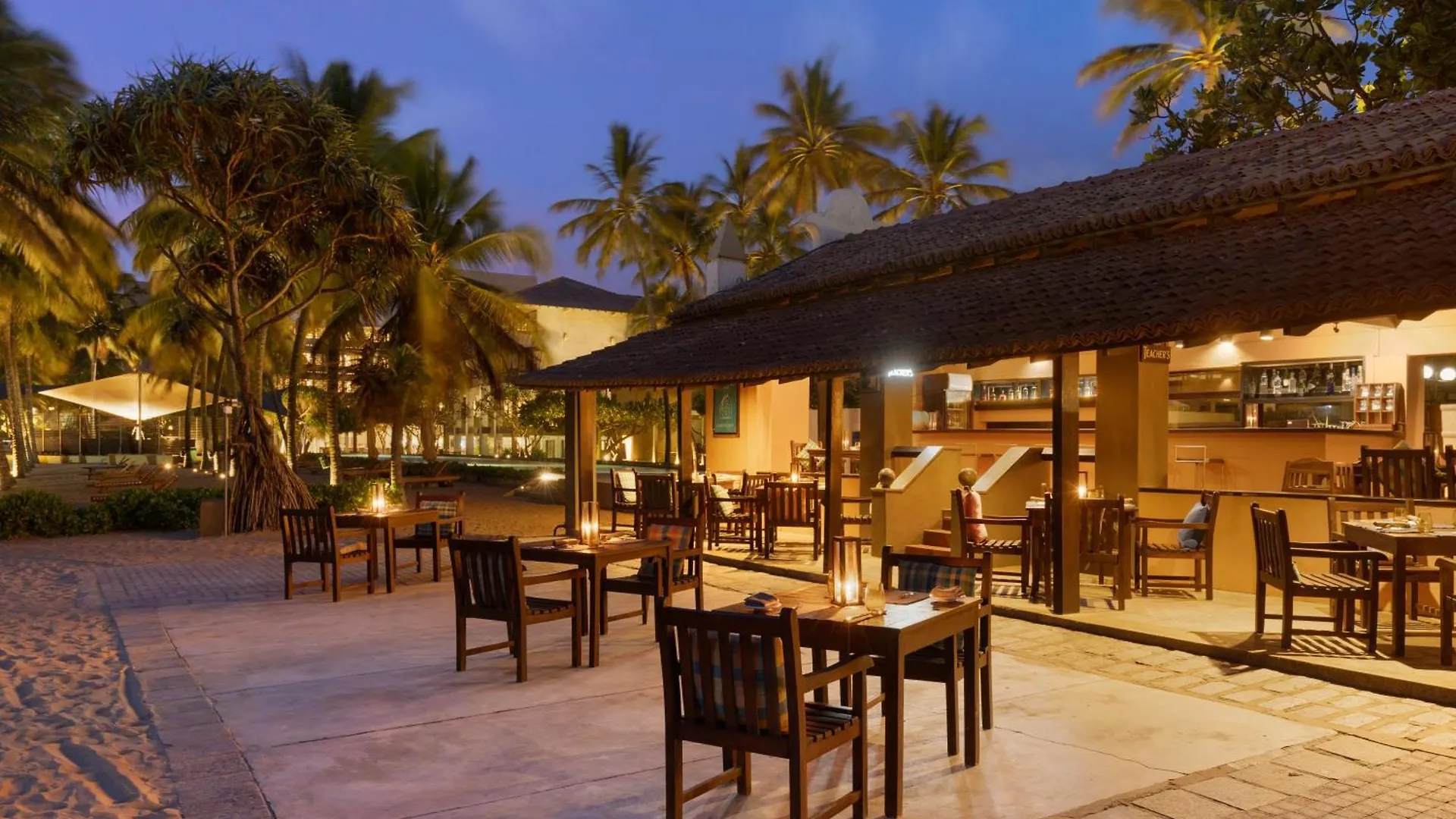 Jetwing Blue Hotel Negombo Sri Lanka