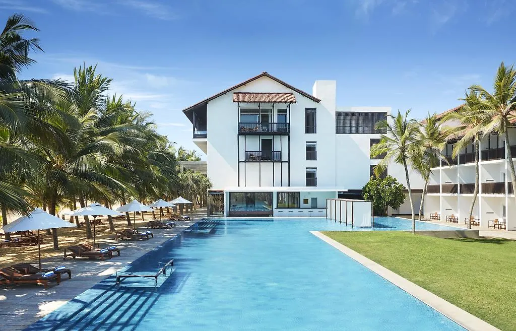 Jetwing Blue Hotel Negombo