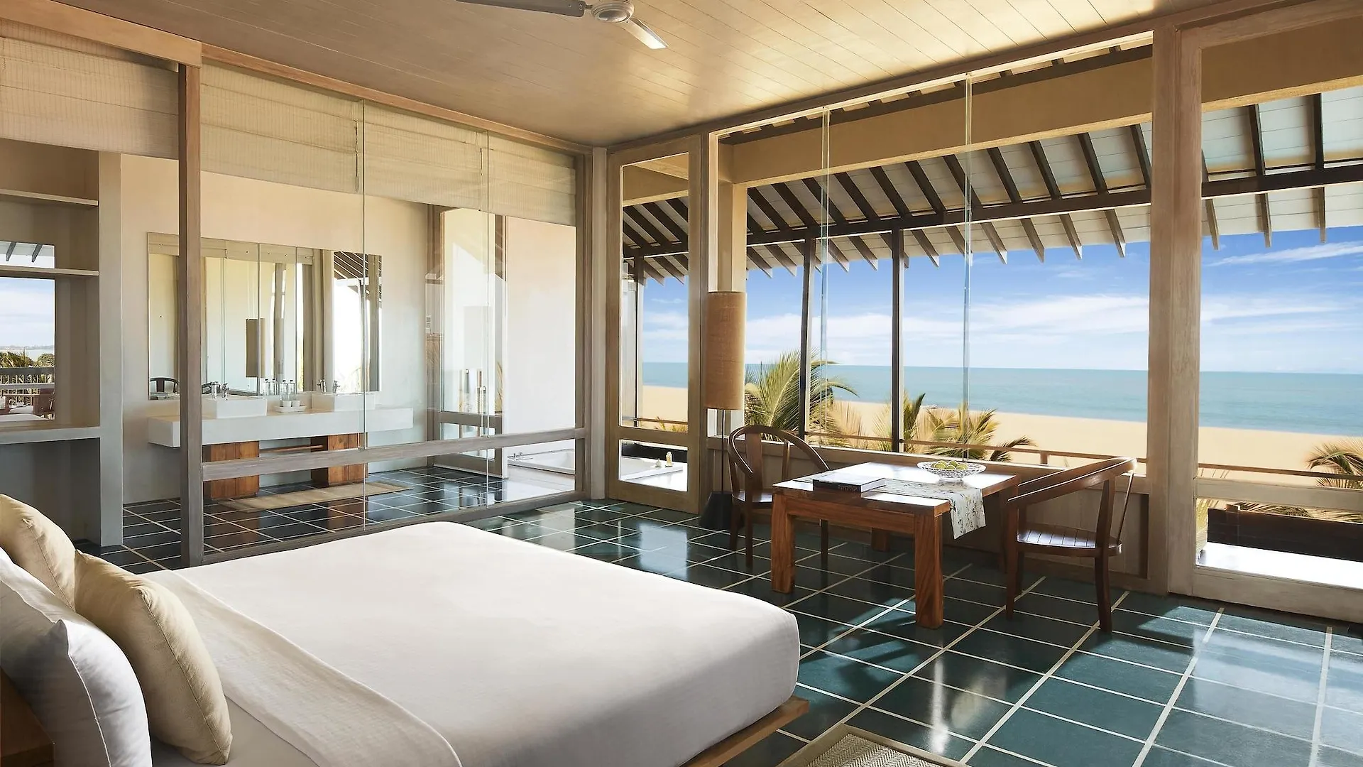 Hotel Jetwing Blue Negombo