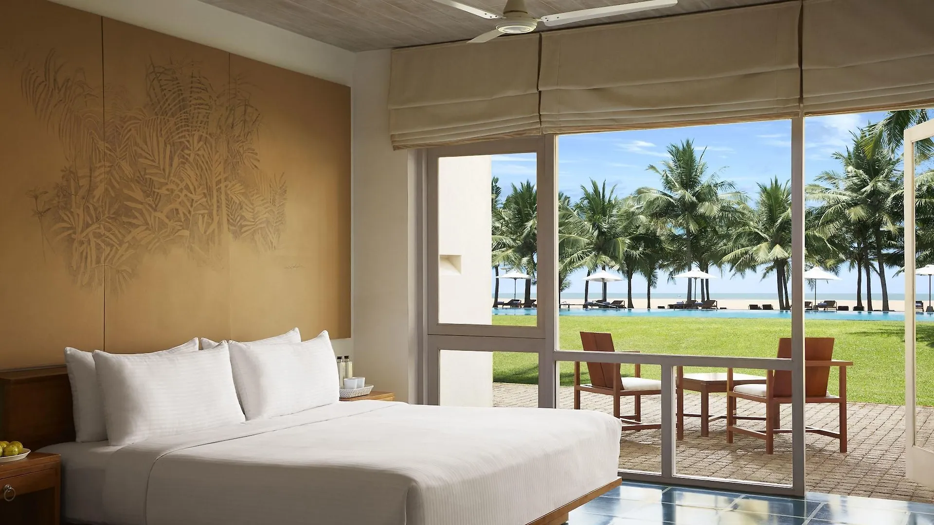 ***** Resort Hotel Jetwing Blue Negombo Sri Lanka
