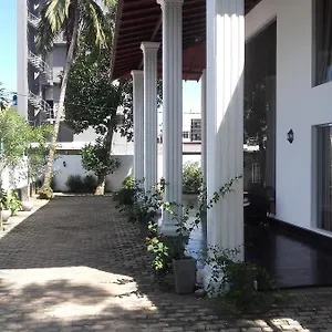 2* Hotel The Kingston