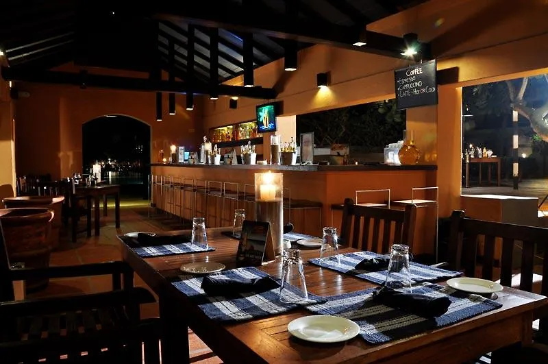 Hotel Jetwing Blue Negombo Resort
